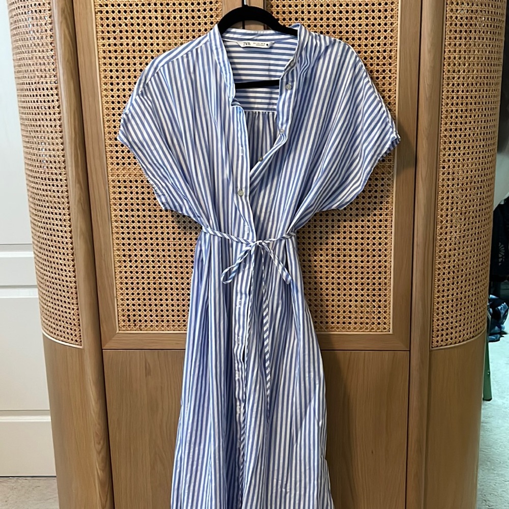 Zara blue and white striped dress large (used)